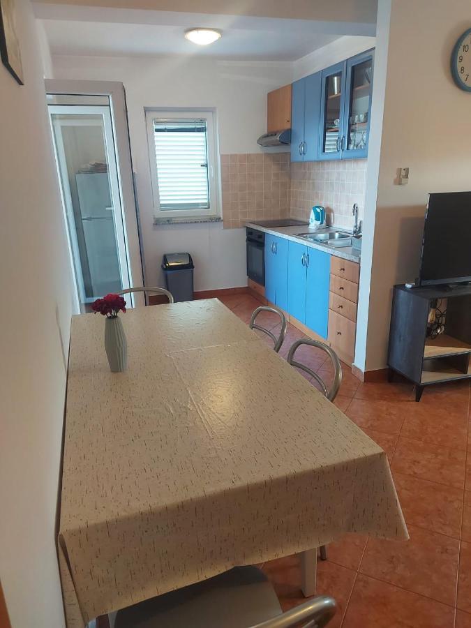 Apartmani Ciklic Dobropoljana Exterior foto