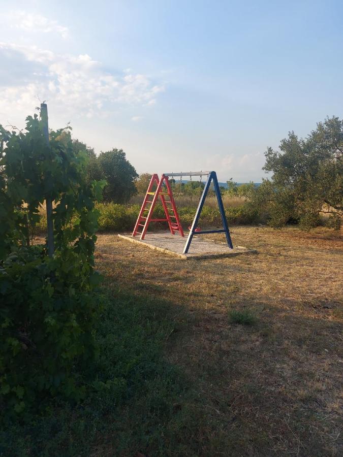 Apartmani Ciklic Dobropoljana Exterior foto