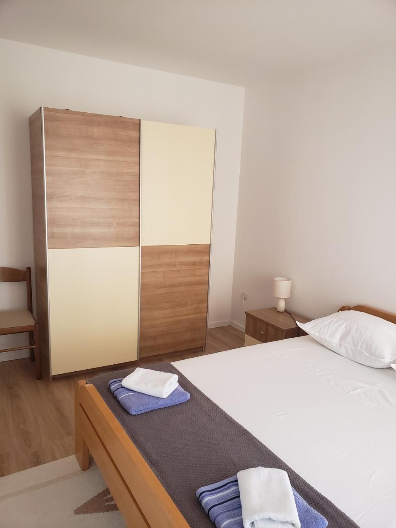 Apartmani Ciklic Dobropoljana Exterior foto