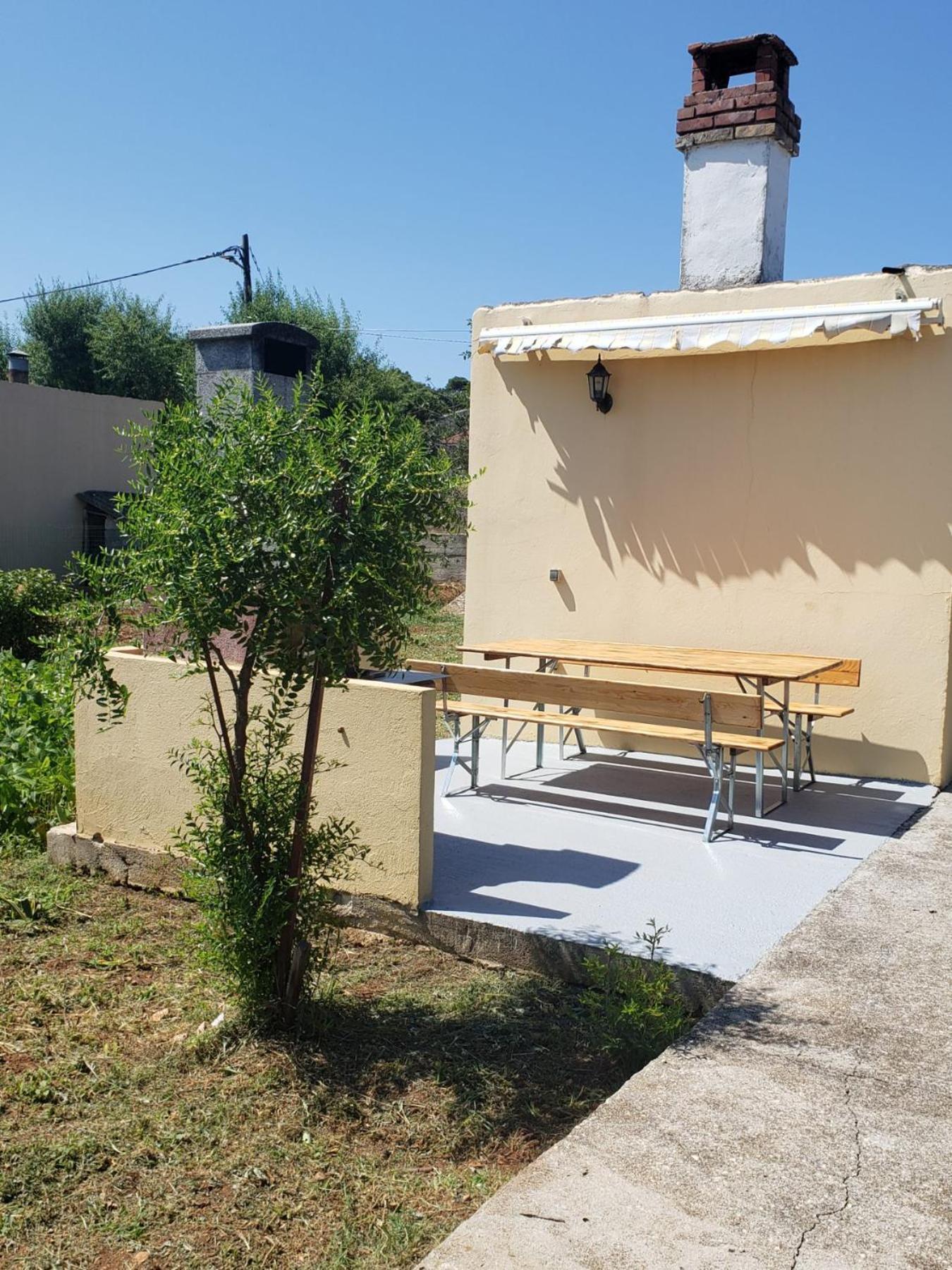 Apartmani Ciklic Dobropoljana Exterior foto